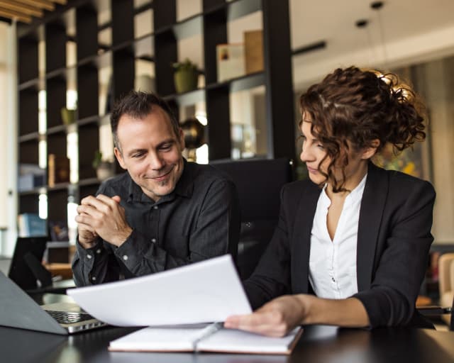 Hỗ trợ hành chính